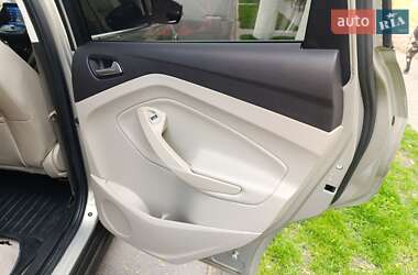 Минивэн Ford C-Max 2016 в 
