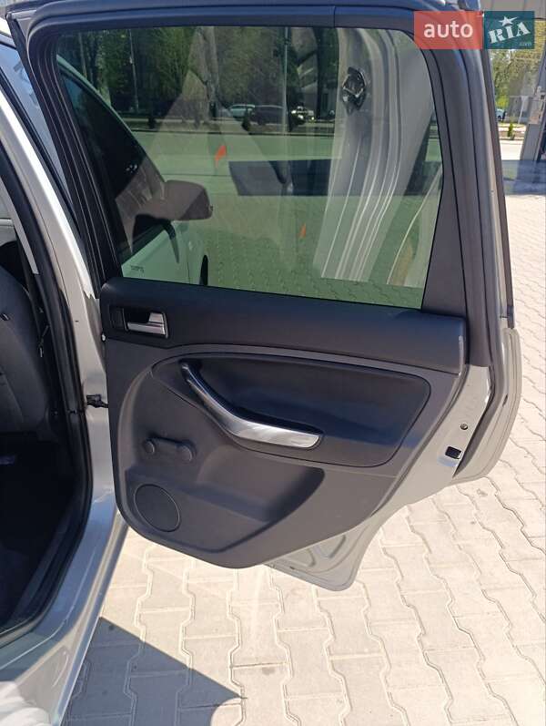 Мінівен Ford C-Max 2010 в Житомирі