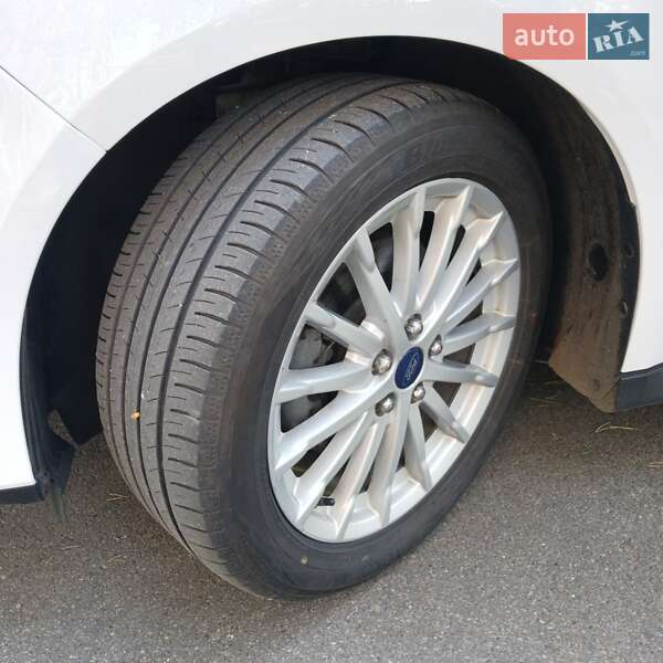 Минивэн Ford C-Max 2015 в Бородянке