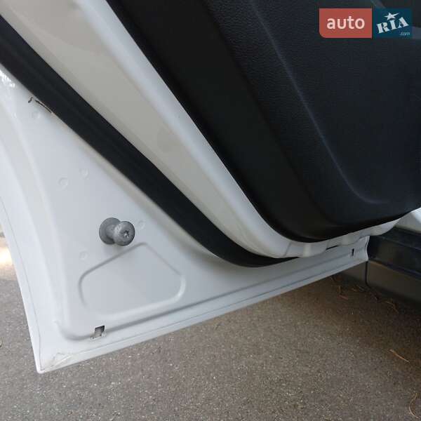 Минивэн Ford C-Max 2015 в Бородянке