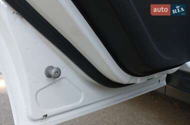 Мінівен Ford C-Max 2015 в 