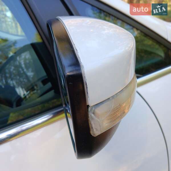 Минивэн Ford C-Max 2015 в Бородянке