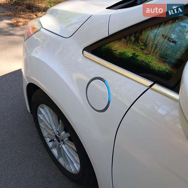 Минивэн Ford C-Max 2015 в Бородянке