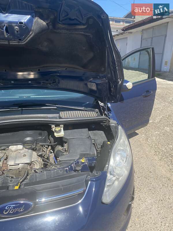 Мінівен Ford C-Max 2013 в Чернівцях