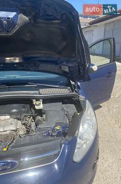 Минивэн Ford C-Max 2013 в 