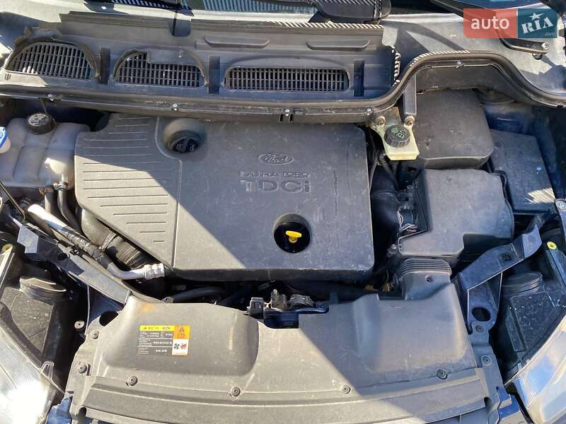 Минивэн Ford C-Max 2009 в Луцке