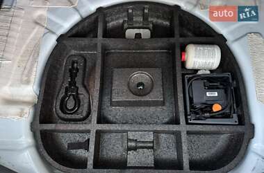 Мінівен Ford C-Max 2015 в 