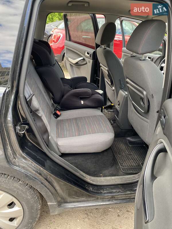 Минивэн Ford C-Max 2010 в Киеве