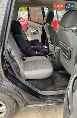 Минивэн Ford C-Max 2010 в 
