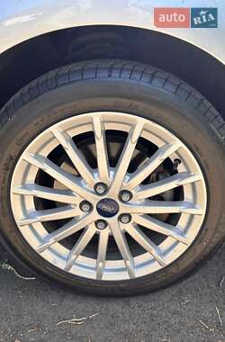Мінівен Ford C-Max 2015 в 