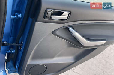 Мінівен Ford C-Max 2009 в 