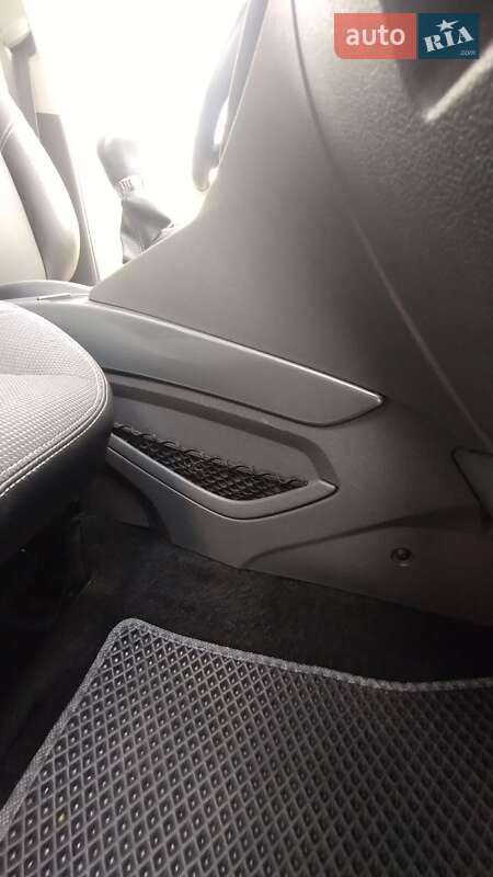 Минивэн Ford C-Max 2009 в Луцке фото 38 Минивэн Ford C-Max 2009 в Луцке