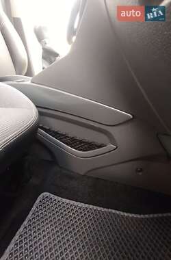 Минивэн Ford C-Max 2009 в 