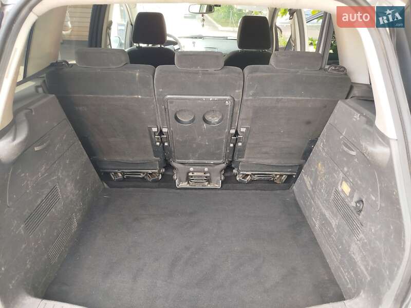 Мінівен Ford C-Max 2004 в Запоріжжі