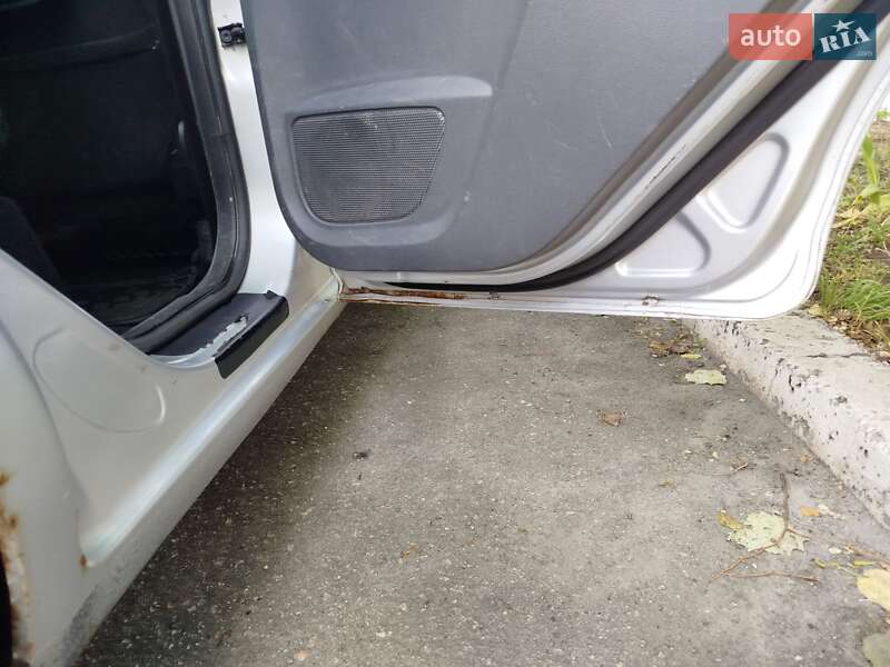 Мінівен Ford C-Max 2004 в Запоріжжі