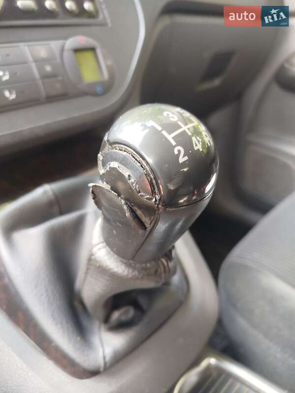 Мінівен Ford C-Max 2004 в Запоріжжі