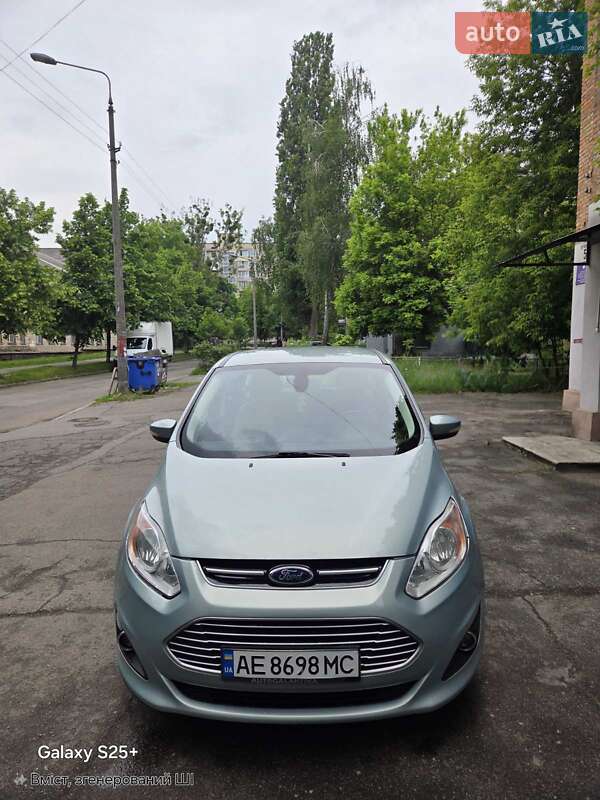 Минивэн Ford C-Max 2013 в 