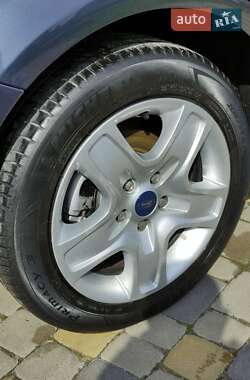 Мінівен Ford C-Max 2009 в 