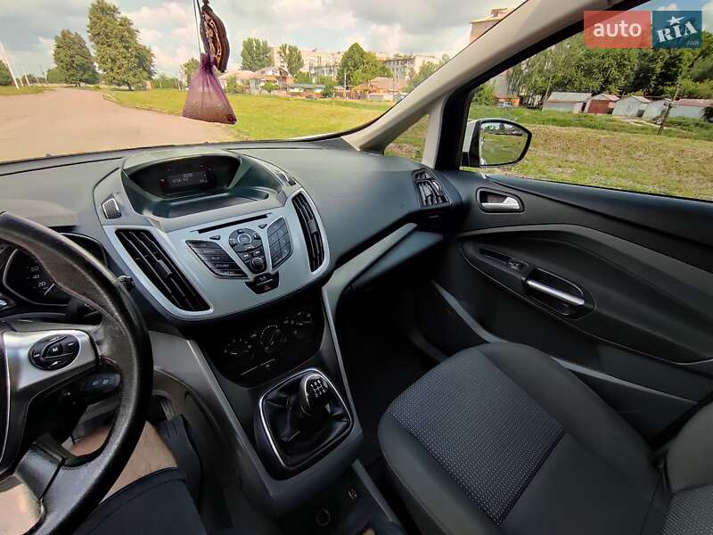 Минивэн Ford C-Max 2012 в Ромнах