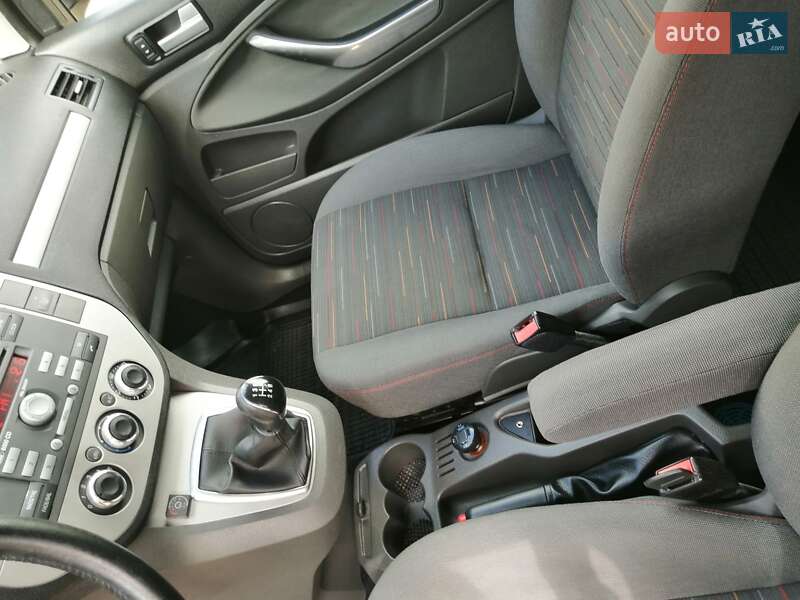 Мінівен Ford C-Max 2009 в Києві фото 36 Мінівен Ford C-Max 2009 в Києві