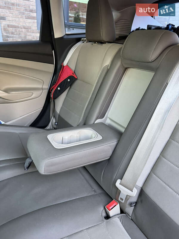 Минивэн Ford C-Max 2015 в Киеве