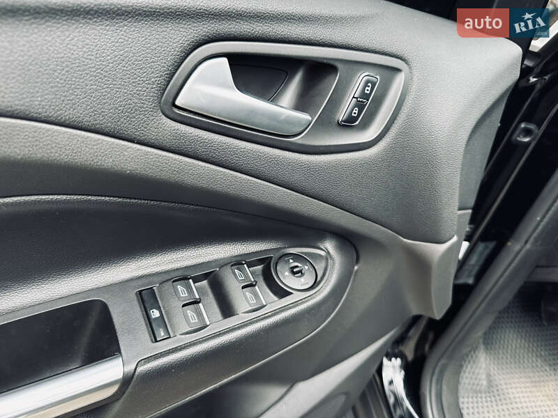 Минивэн Ford C-Max 2016 в Киеве