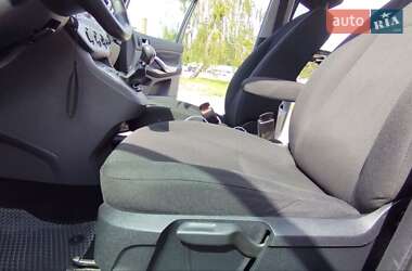 Мінівен Ford C-Max 2010 в 
