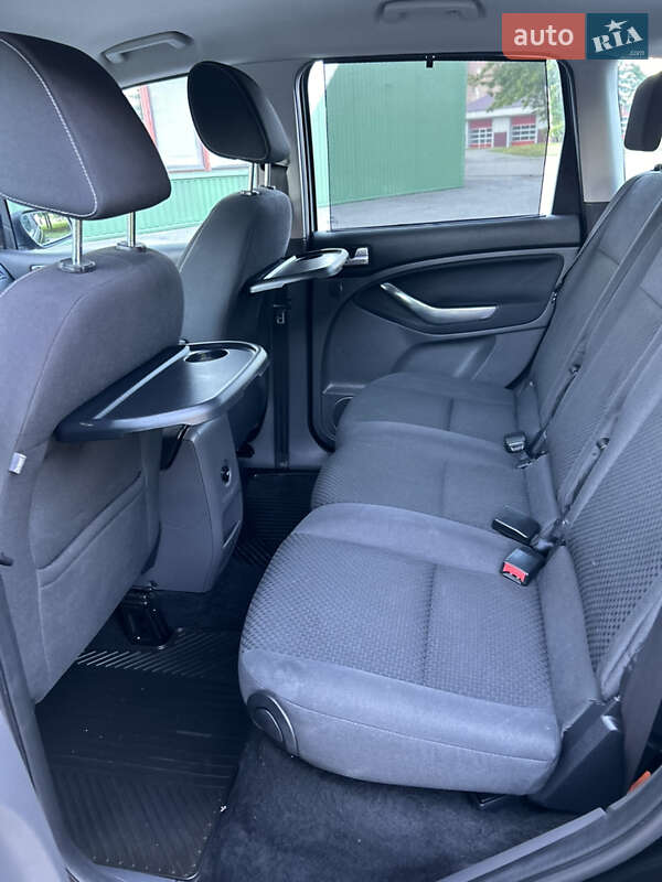 Минивэн Ford C-Max 2009 в Полтаве