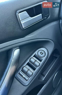 Мінівен Ford C-Max 2009 в 