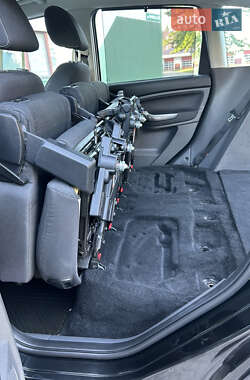 Мінівен Ford C-Max 2009 в 