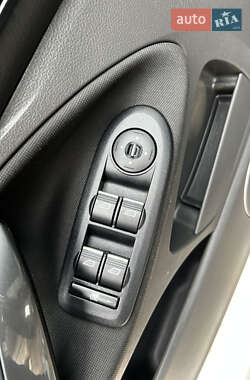 Минивэн Ford C-Max 2010 в 