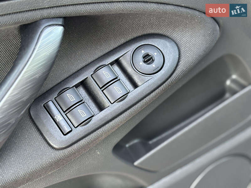Минивэн Ford C-Max 2009 в Вознесенске