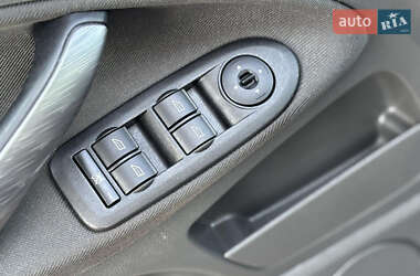 Минивэн Ford C-Max 2009 в 