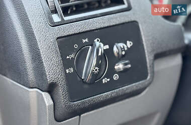 Минивэн Ford C-Max 2009 в 