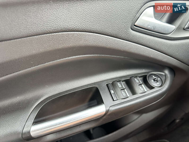 Минивэн Ford C-Max 2016 в Киеве