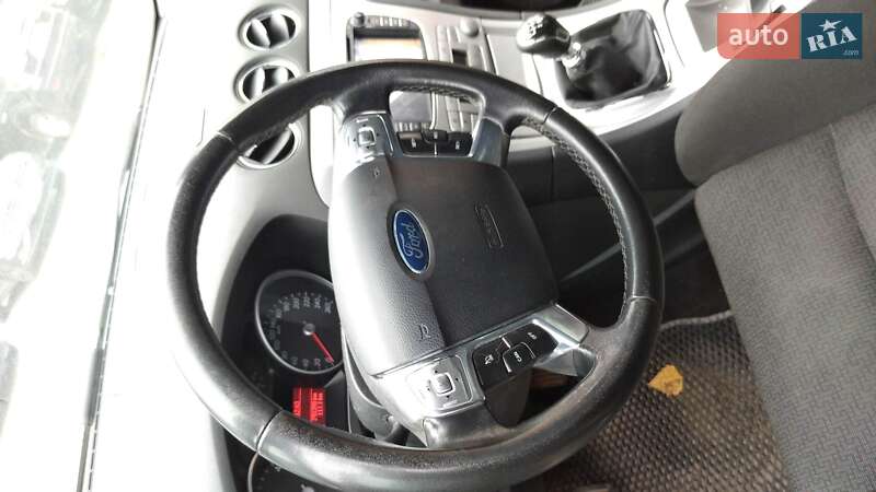 Минивэн Ford C-Max 2008 в Киеве