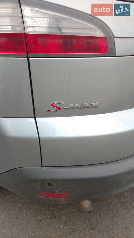 Минивэн Ford C-Max 2008 в Киеве