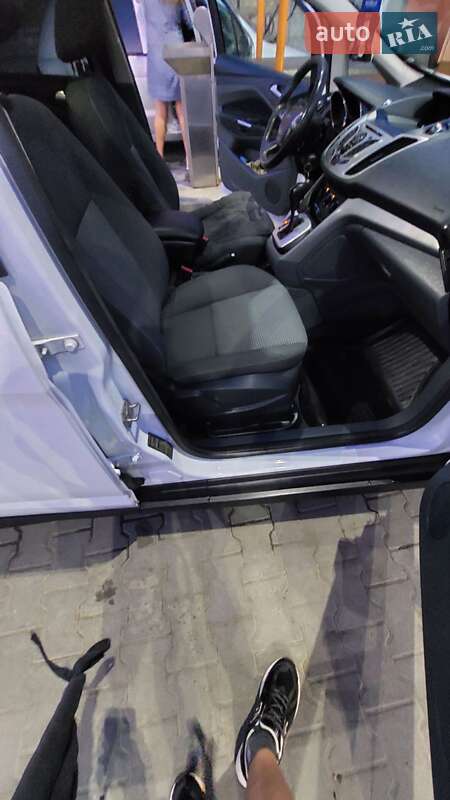 Мінівен Ford C-Max 2011 в Чернівцях