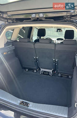 Минивэн Ford C-Max 2013 в 
