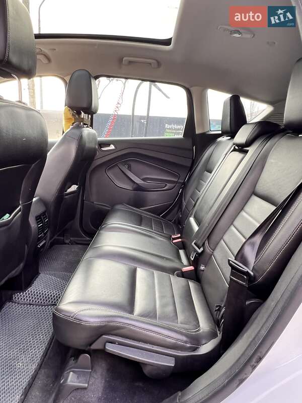 Минивэн Ford C-Max 2012 в Южном