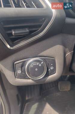 Мінівен Ford C-Max 2013 в 