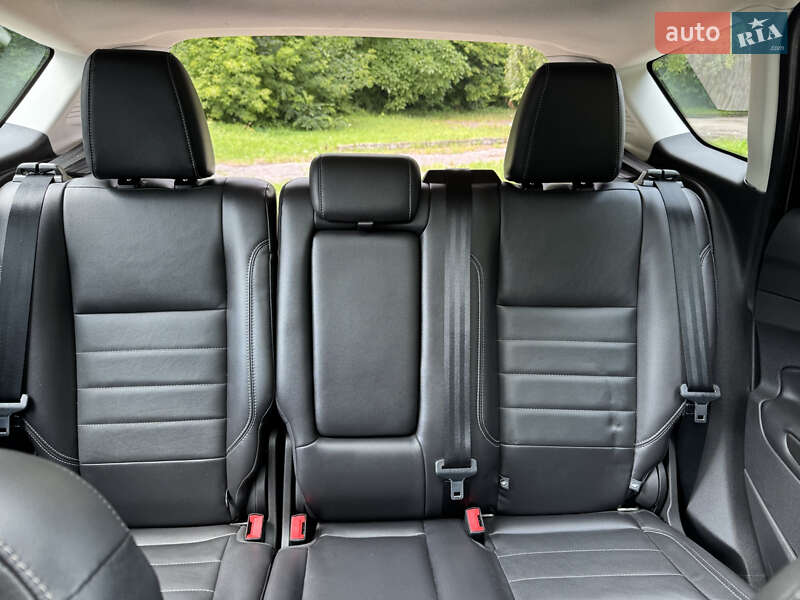 Минивэн Ford C-Max 2016 в Черновцах фото 22 Минивэн Ford C-Max 2016 в Черновцах