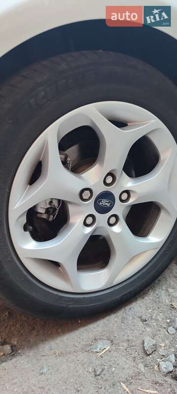 Минивэн Ford C-Max 2010 в Кривом Роге фото 4 Минивэн Ford C-Max 2010 в Кривом Роге