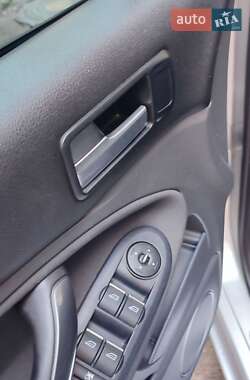 Минивэн Ford C-Max 2010 в 