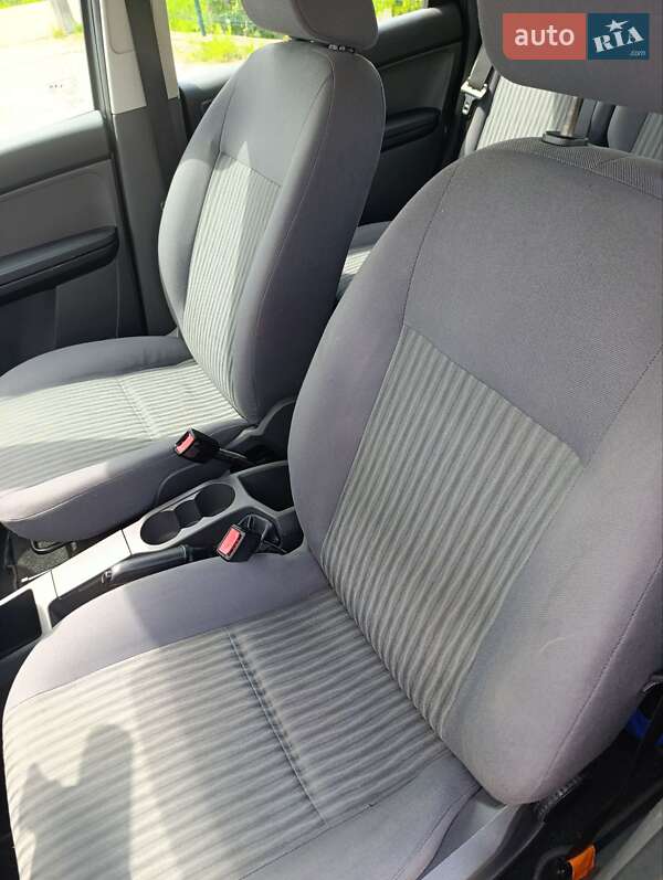 Минивэн Ford C-Max 2004 в Самборе