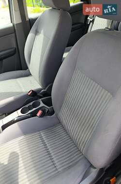 Мінівен Ford C-Max 2004 в 