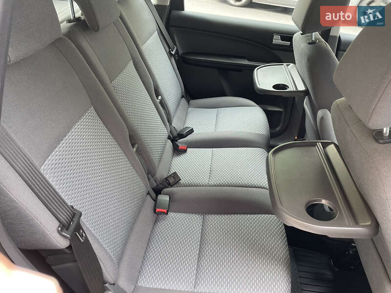 Мінівен Ford C-Max 2006 в Рівному