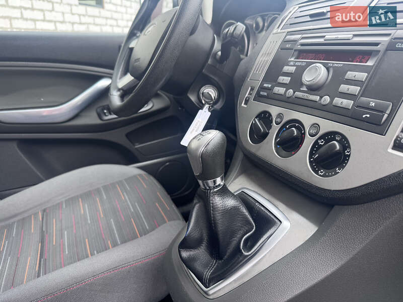 Минивэн Ford C-Max 2010 в Звенигородке