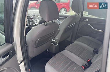 Мінівен Ford C-Max 2010 в 