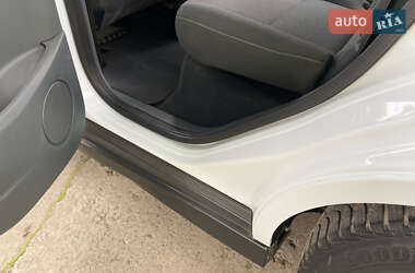 Мінівен Ford C-Max 2013 в 